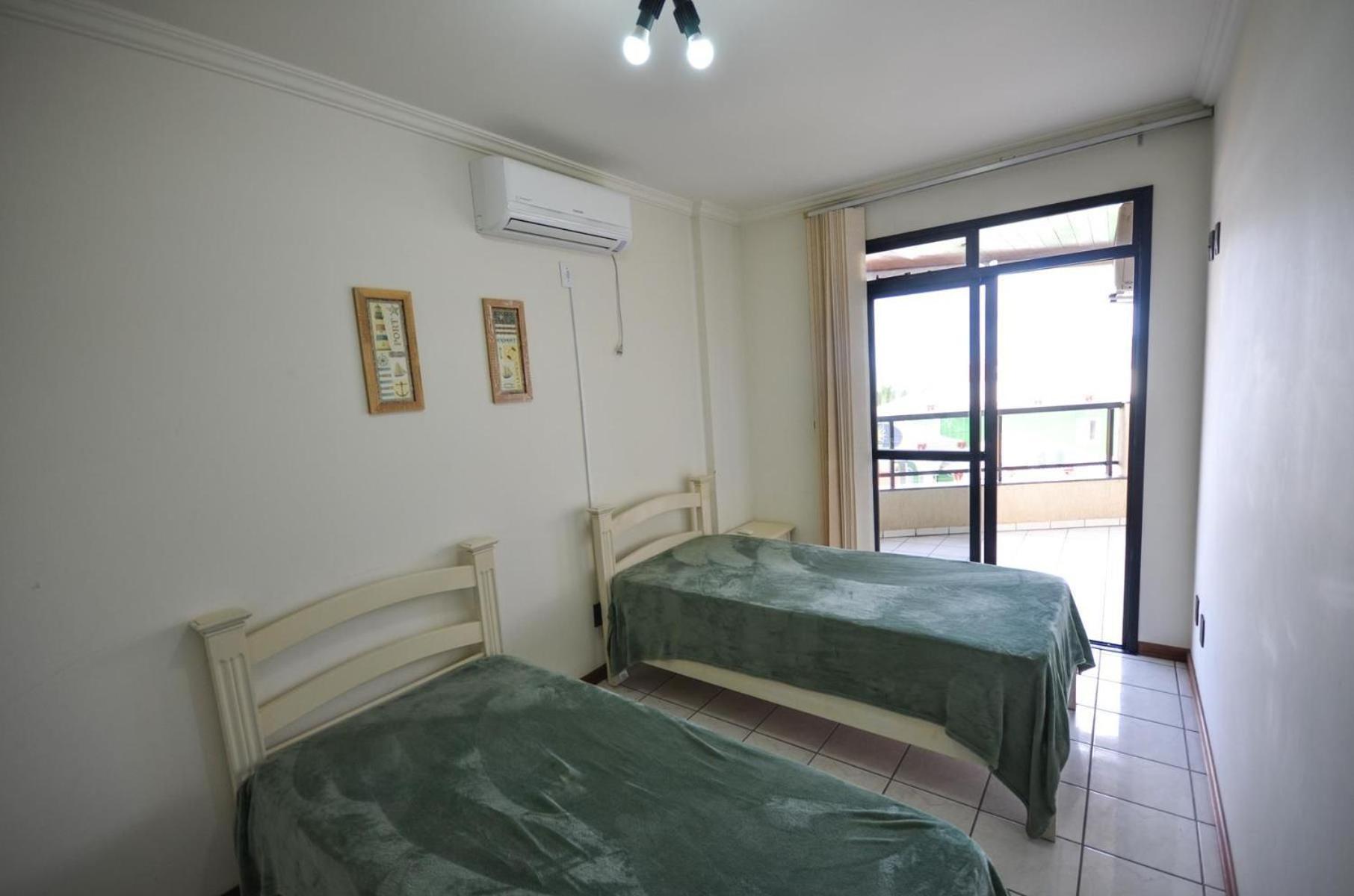1038 - Apartamento com vista para o mar na Avenida De Bombinhas Exterior foto